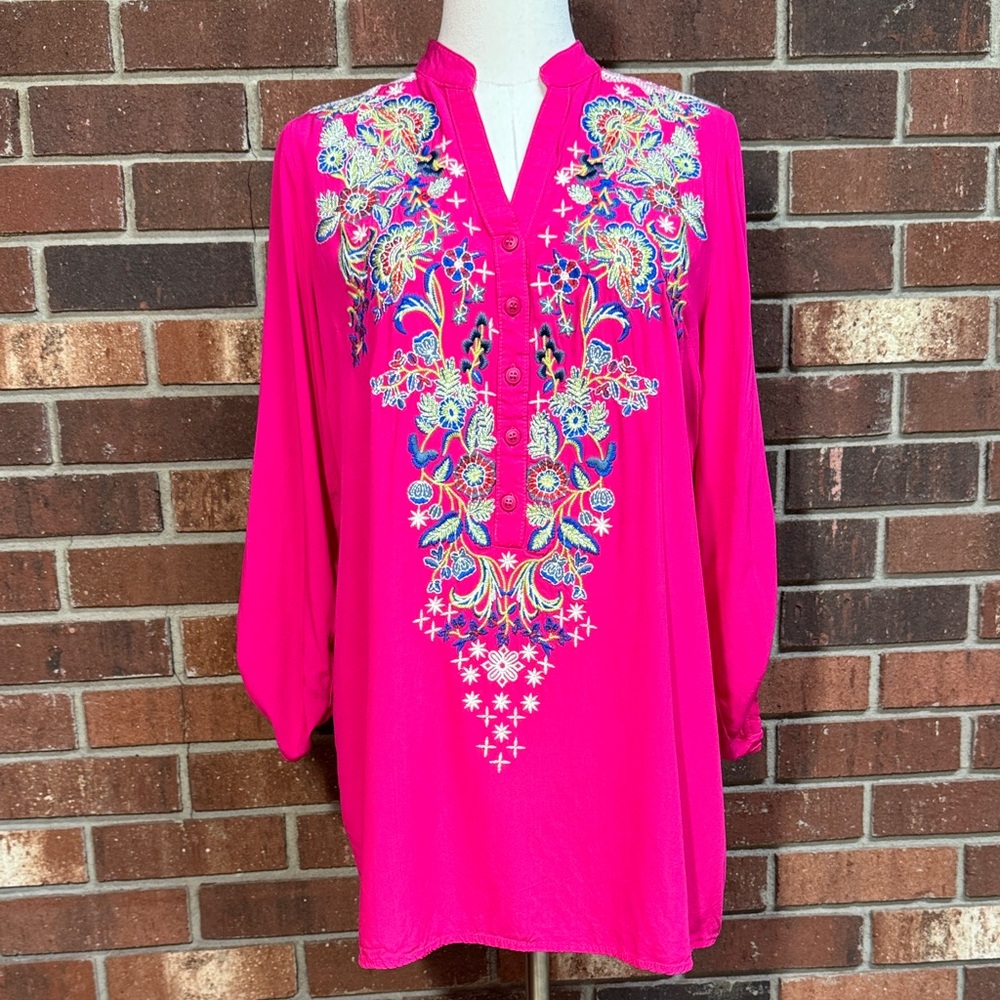 Luna Moon Pink Floral Embroidered Tunic Size S